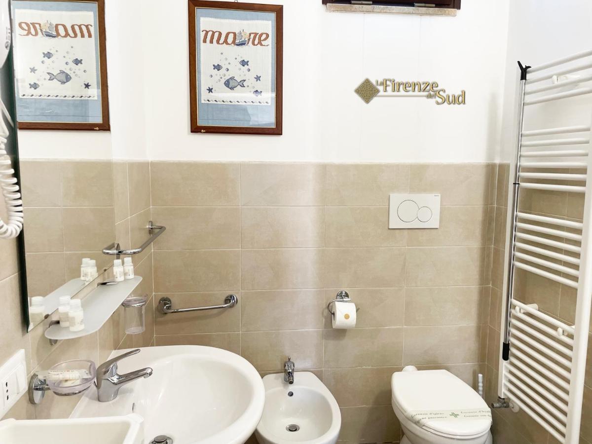 Bed and Breakfast La Firenze del Sud Lecce Esterno foto